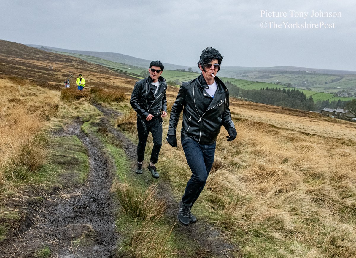 Tony Johnson📷 (@tonyjohnsonypn) on Twitter photo My last #assignment of 2024 shot for <a href="/yorkshirepost/">The Yorkshire Post</a> , and always a good one to end the #year on. Around 400 runners (and a donkey) tackle the traditional #AuldLangSynefellrace over the moors in #Bronte country #Haworth #Yorkshire. #AuldLangSyne #fellrace #pressphotographer My last #assignment of 2024 shot for <a href="/yorkshirepost/">The Yorkshire Post</a> , and always a good one to end the #year on. Around 400 runners (and a donkey) tackle the traditional #AuldLangSynefellrace over the moors in #Bronte country #Haworth #Yorkshire. #AuldLangSyne #fellrace #pressphotographer