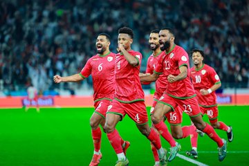 منتخب عُمان يتأهل الى نهائي خليجي 26 بعد الفوز على السعودية (2-1) 🇴🇲🔝

#عمان_السعودية
#خليجي_زين26