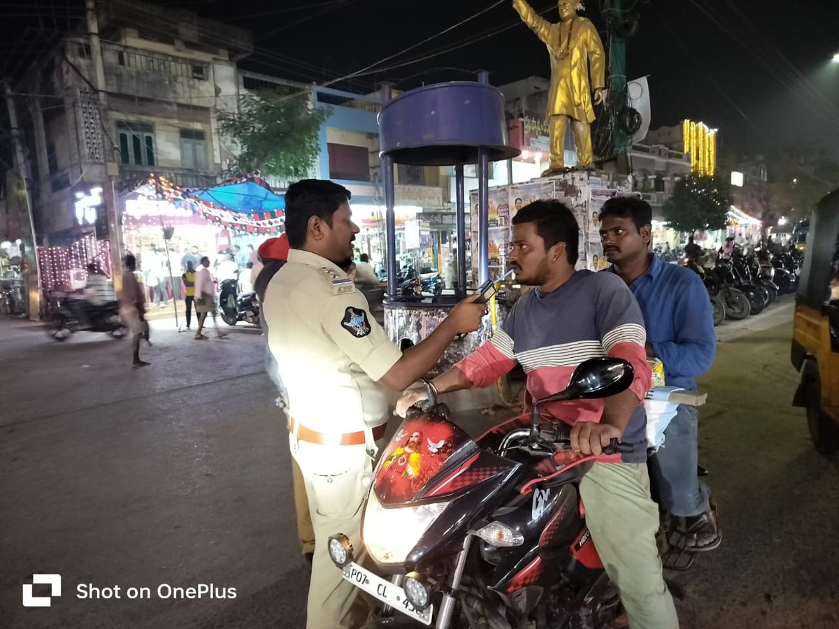 BapatlaPolice's tweet photo. Bapatla Police Launch Intensive Crackdown on Drunk Driving Across the District
#DrunkDriving #ZeroTolerance #TrafficSafety #IntensifiedPatrols #SafeDriving #RoadSafety #DUICheckpoints #ModernPolicing #Leadership #TusharDudi #IPS #BapatlaPolice #APPolice
@APPOLICE100 https://t.co/zm58eI2571