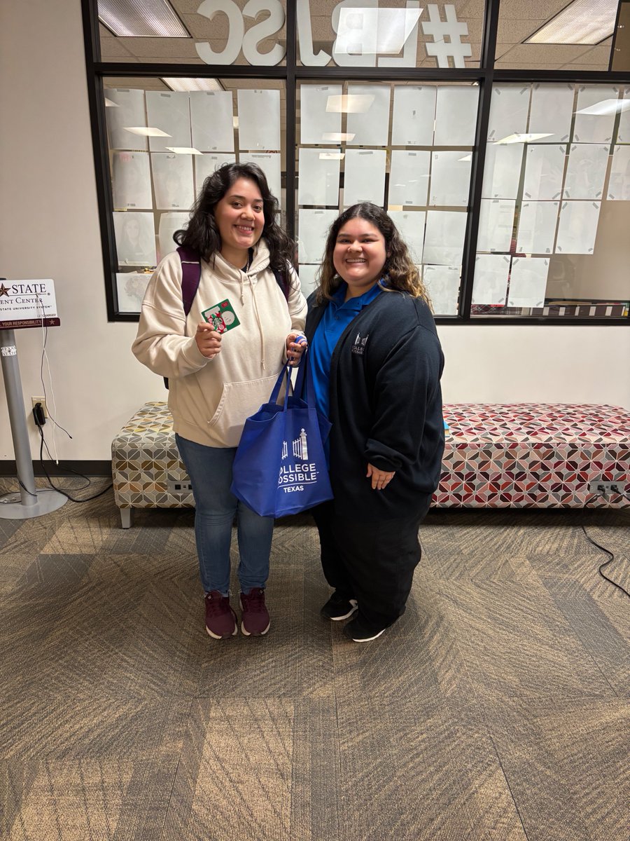 🎓 Ending 2024 with a big shoutout to December grads at Texas State! Coach Lisa made sure you got the same grad packs and celebrations as spring grads. Here’s to your success and an even brighter 2025 ahead! 🎉✨ #Bobcats #DecemberGraduates
