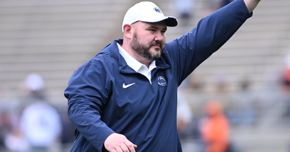 Blue White Illustrated (@pennstateon3) on Twitter photo Penn State assistant coach Ty Howle was named the 2024 Tight Ends Coach of the Year by <a href="/FootballScoop/">FootballScoop</a> on Tuesday.
Details: on3.com/teams/penn-sta… Penn State assistant coach Ty Howle was named the 2024 Tight Ends Coach of the Year by <a href="/FootballScoop/">FootballScoop</a> on Tuesday.
Details: on3.com/teams/penn-sta…