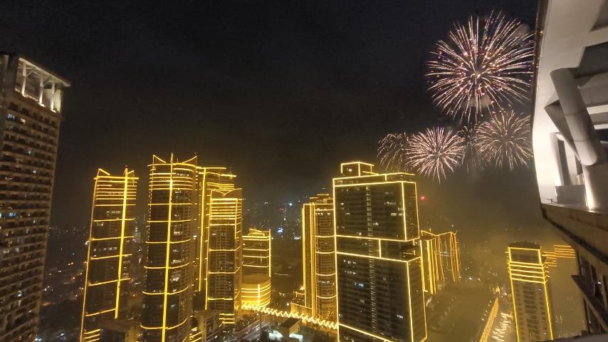 HAPPY NEW YEAR !!!! 🎇🥳🎉🎊🥂🎈