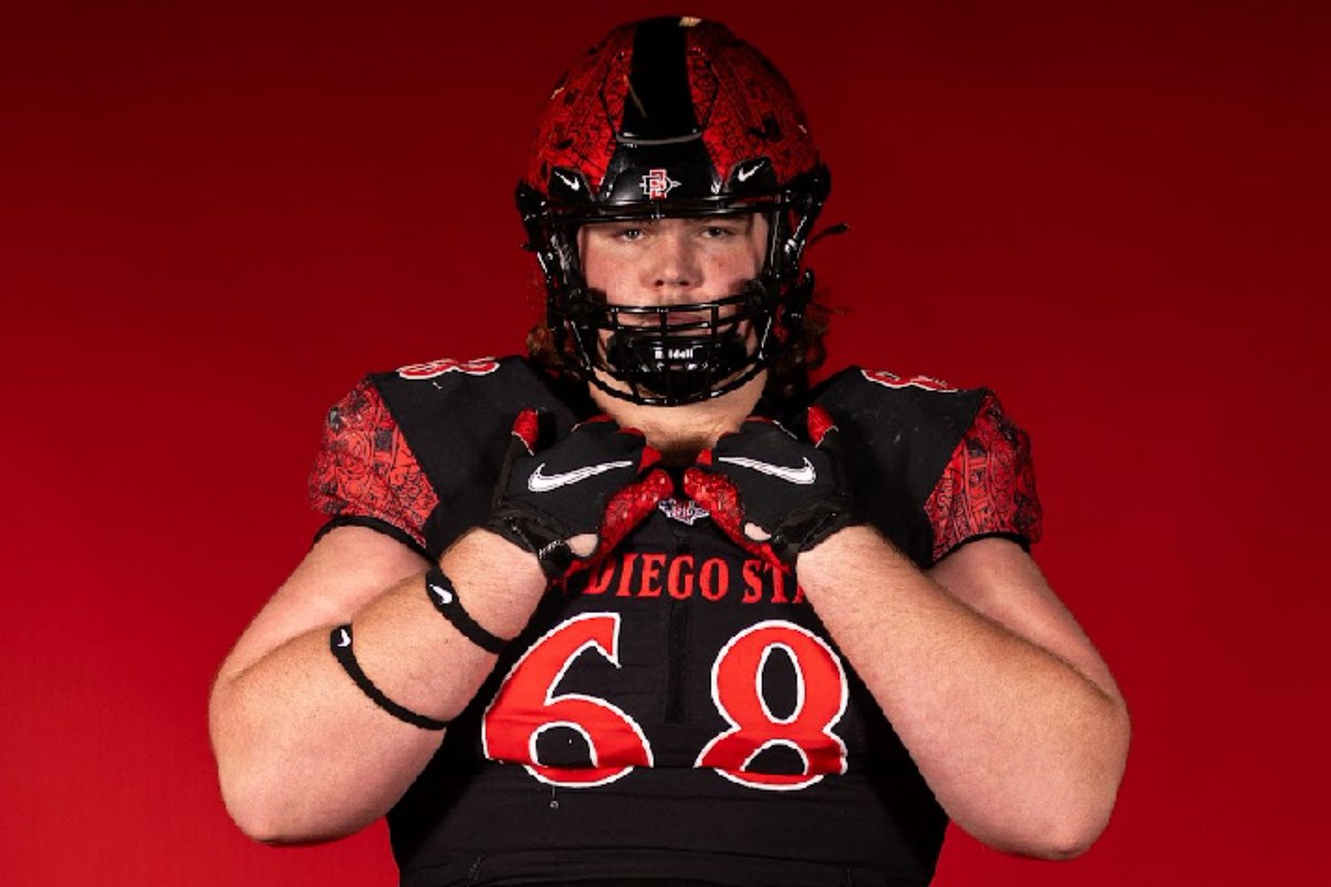 Julio Gonzales Jr. (@jgonzalesjr10) on Twitter photo JCGridiron spoke with American River College (<a href="/ARCBeaverBall/">American River College Football</a>) OL Mason Baker (<a href="/MasonBaker68/">Mason “Yeti” Baker</a>), who committed to San Diego State (<a href="/AztecFB/">San Diego State Football</a>). #AztecFAST <a href="/TheHC_CoachLew/">🔴 Sean Lewis ⚫️</a> <a href="/Coach_Ohout/">Coach O</a>
"SDSU was the place where I felt most at home."
jcgridiron.rivals.com/news/american-… JCGridiron spoke with American River College (<a href="/ARCBeaverBall/">American River College Football</a>) OL Mason Baker (<a href="/MasonBaker68/">Mason “Yeti” Baker</a>), who committed to San Diego State (<a href="/AztecFB/">San Diego State Football</a>). #AztecFAST <a href="/TheHC_CoachLew/">🔴 Sean Lewis ⚫️</a> <a href="/Coach_Ohout/">Coach O</a>
"SDSU was the place where I felt most at home."
jcgridiron.rivals.com/news/american-…