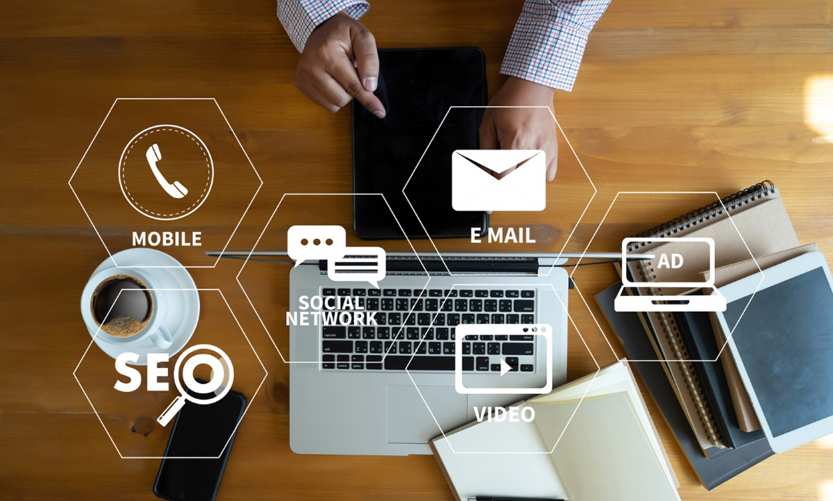 #Contratar #RedesSociales #Formación #Gestión
Facilitamos la inserción de los estudiantes en el mundo profesional del marketing digital, la comunicación y las redes sociales.
Ponte en contacto con nosotros. Llama al +34672655286 o haz clic bit.ly/2wA8qIp