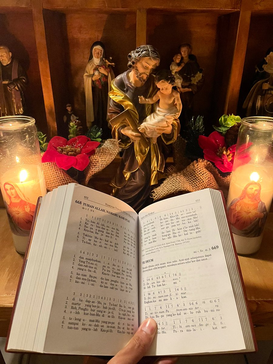 negronidecasoni's tweet photo. Te Deum Laudamus.
-semoga kasih sayang-Mu melembutkan hati yang keras hingga melahirkan pengampunan yang menyembuhkan dan kedamaian dalam hati.-
2025 ite ad Ioseph https://t.co/ltFtGhvXSK