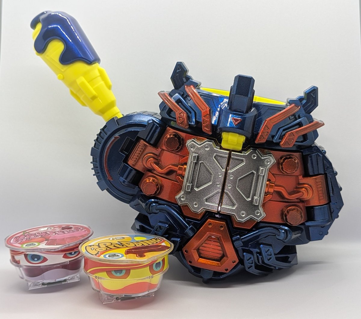 HG1144observer's tweet photo. 🍮DX #ヴラスタムギア 🍮

キャンディ塗装してみた
ガッチャードライバーと比較すると
分解しやすい！組み立てやすい！塗装しやすい！

#仮面ライダーヴラム
#ラーゲ9
#庄司浩平 さん
はやく劇中の活躍が見たいです！

#仮面ライダーガヴ
#nitiasa
#ニチアサ
#変身アイテム塗装部
#変身アイテム改造部 https://t.co/EW0KrlmPcs