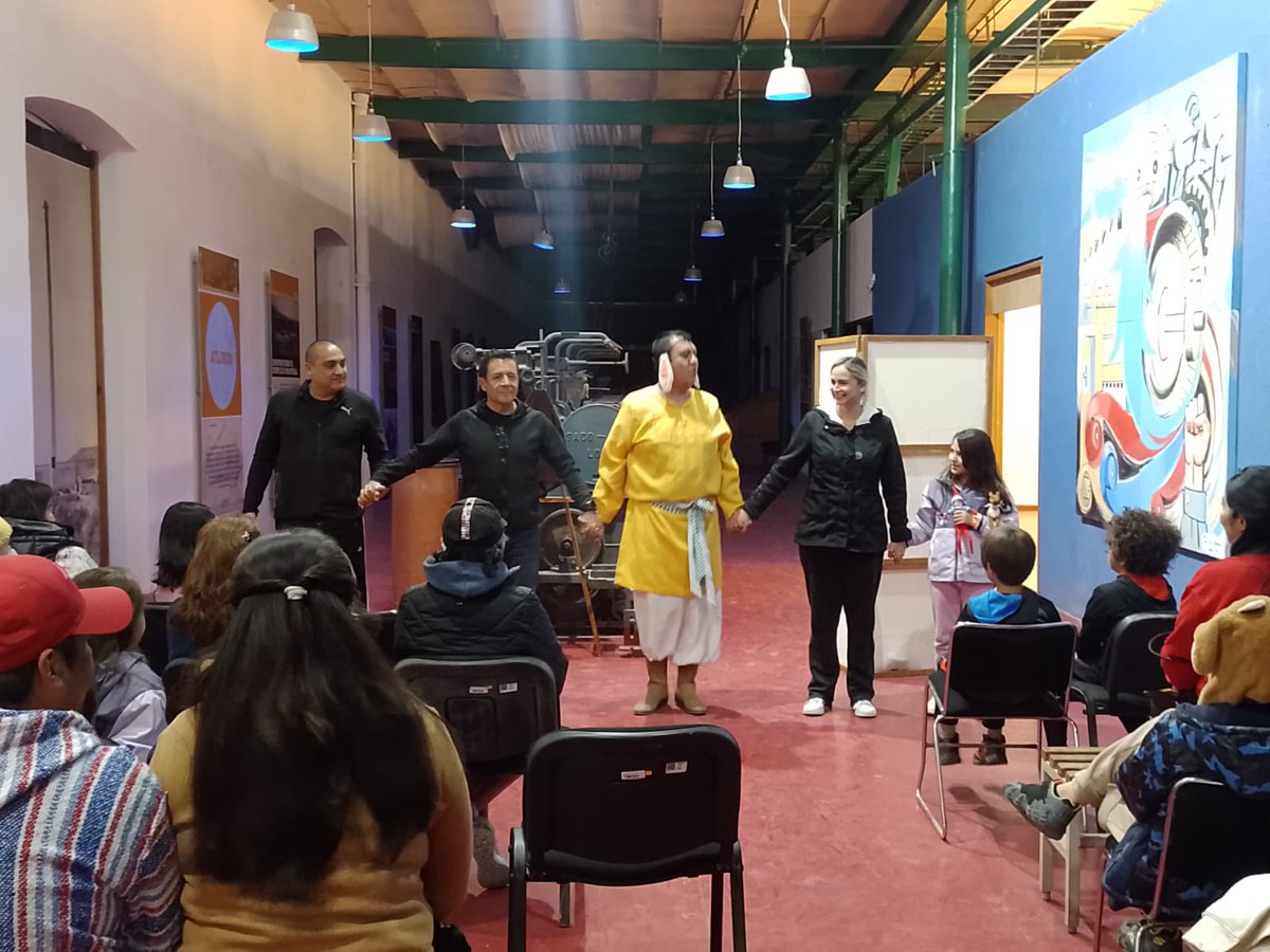 Momentos de Teatro.
Última función teatral de #Bojiganga de 2024. 🎭

LOS CUENTOS DEL TÍO CONEJO.
🐰

Museo Industrial de Metepec de la <a href="/BUAPoficial/">BUAP</a> 
29-12-2024.

Gracias Gente. <a href="/jaguar_st/">Conejos Literarios</a> 

<a href="/_MenuTeatral/">Menú Teatral</a> <a href="/orgasmocultura/">Orgasmo Cultural</a> <a href="/LocuraCultural/">Locura Cultural</a> #TeatroPoblano <a href="/gerenciachpue/">Gerencia del Centro Histórico y Patrimonio</a>