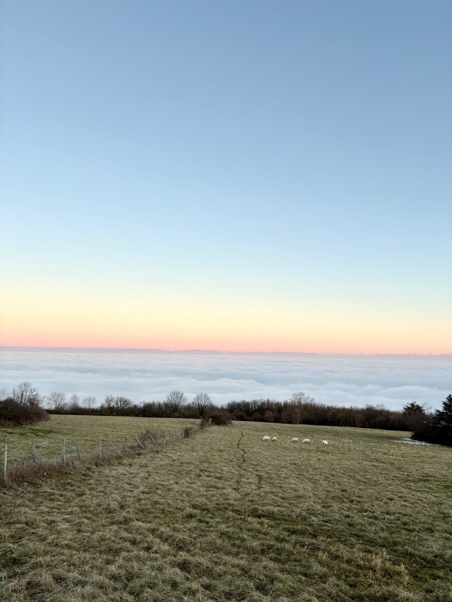 Alors que le soleil vient de se coucher pour la dernière fois de l’année, Dieu nous rappelle qu’ « Il est celui qui est » (Exode 3:14). Qu’Il est Éternel, qu’Il ne change pas et qu’Il sera toujours là. Et ça, c’est merveilleux.