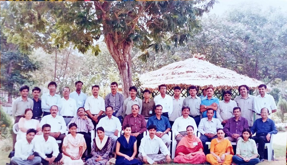Nurturing Talents in South Gujarat: The Journey of a Regional Legend
smrutibulsari.wordpress.com/2024/12/31/nur…
#India #academia #education #Gujarat #Economics #SocialScience