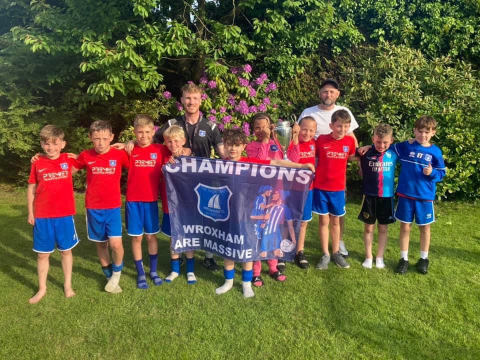 Wroxham FC U11s (@wroxhamfc_u11s) on Twitter photo Happy New Year to all of our followers.
What an incredible 2024 we have hadโฆ
Champions of <a href="/NorfolkCYFL/">Norfolk Combined Youth Football League</a> โ
5 tournament wins โ
12 new player signings โ
1 new coach signing โ
24 happy boys โ
Roll on 2025 ๐ #Proud #AHOY #WroxhamAreMassive <a href="/The_Yachtsmen/">Wroxham FC</a> <a href="/NorfolkCountyFA/">Norfolk County FA</a> Happy New Year to all of our followers.
What an incredible 2024 we have hadโฆ
Champions of <a href="/NorfolkCYFL/">Norfolk Combined Youth Football League</a> โ
5 tournament wins โ
12 new player signings โ
1 new coach signing โ
24 happy boys โ
Roll on 2025 ๐ #Proud #AHOY #WroxhamAreMassive <a href="/The_Yachtsmen/">Wroxham FC</a> <a href="/NorfolkCountyFA/">Norfolk County FA</a>
