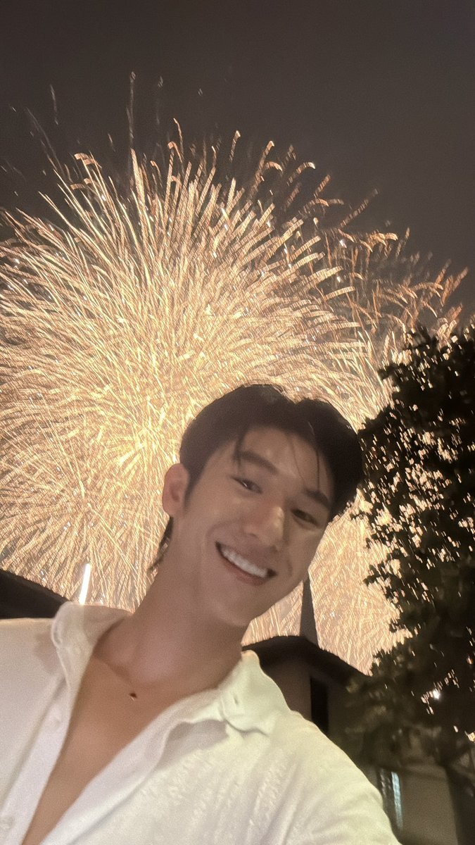 สวัสดีปีใหม่นะครับ ขอให้ครอบครัวของมอสหลงมีความสุขมากๆ ร่างกายแข็งแรง และที่สำคัญคือรวยมากกกก และรักมอสตลอดไปแบบนานๆๆๆๆเลย✨🥹⭐️🎆

HAPPY MOSBANK 2025
#HappyMosBankYear2025
#moslhong #บอสของมอสแบงค์
