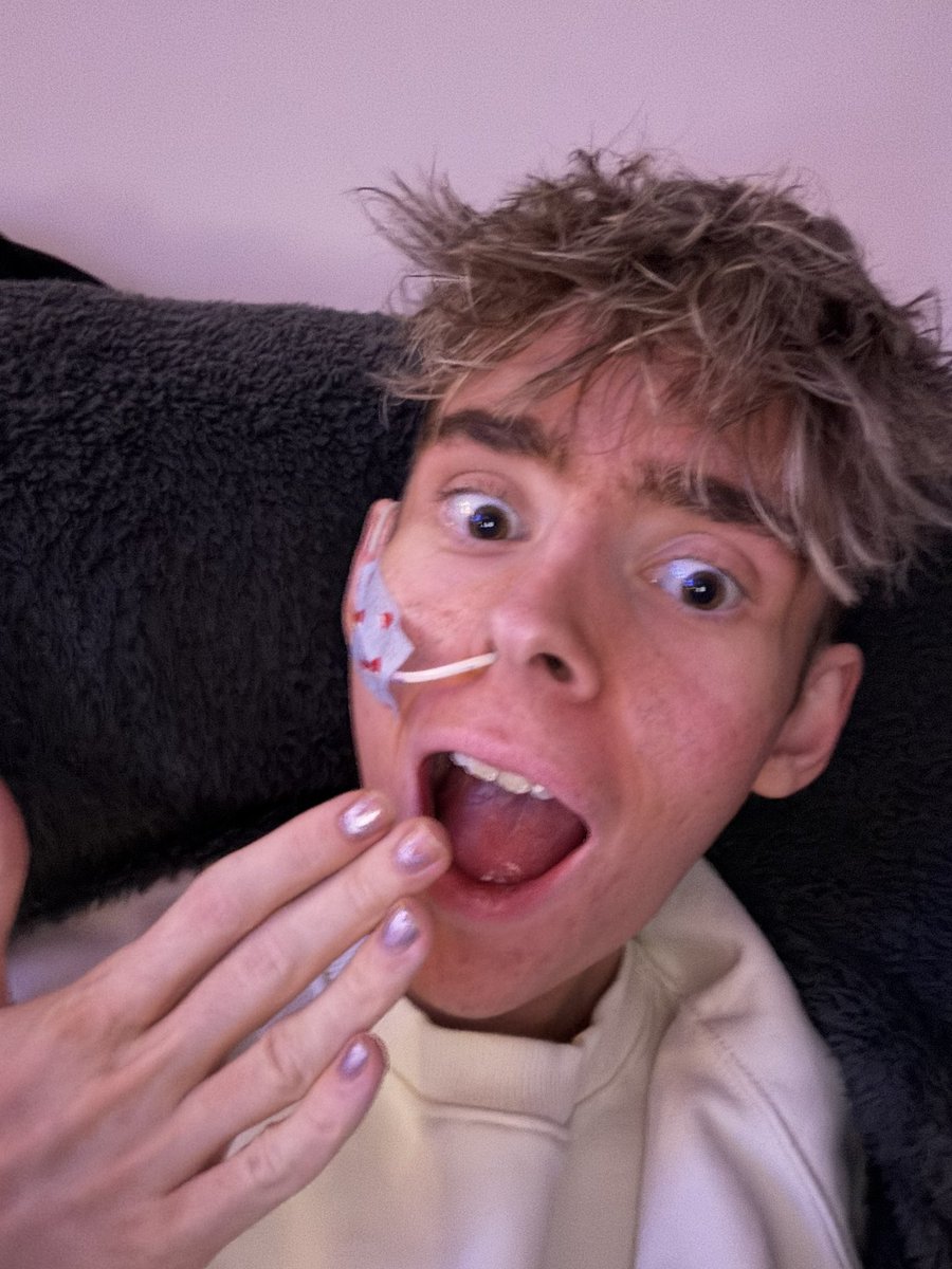 ollieollieGA's tweet image. oh my GOD @PerrieHQ absolutely SMASHED that performance!!!! THE VOCALS!!! THE STAGING!!! THE PYRO!!! THE CHOREO!!! ATE ✨🎉💗

so proud of you Perrie 🫶🫶
 
#NationalLottery #NYEBigBash #TNLBigBash