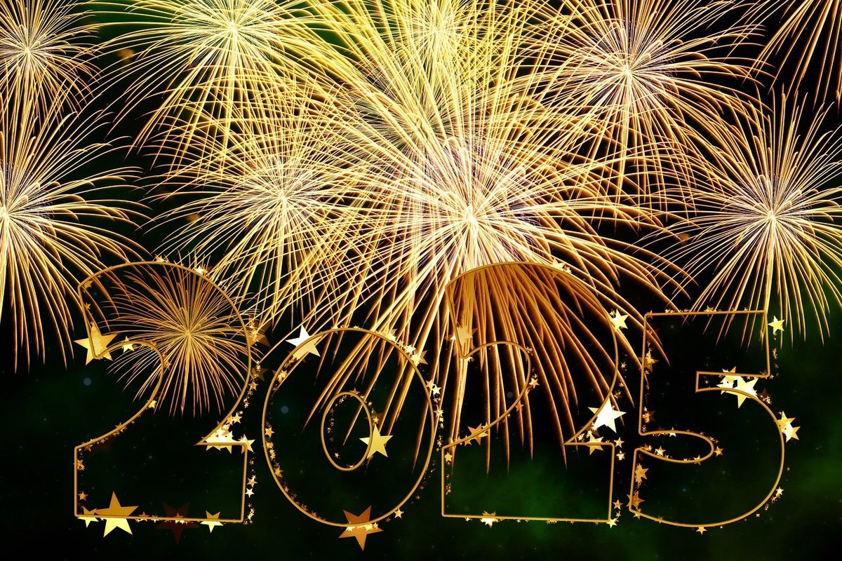 KateNicholas's tweet image. God, bless to you the new day,
Never vouchsafed to you before;
It is to bless your own presence
You have given us this time, O God.

Adapted from an ancient Celtic blessing 

Wishing you a Happy New Year and a blessed 2025.

#Happnewyear #happy2025 #newyear2025