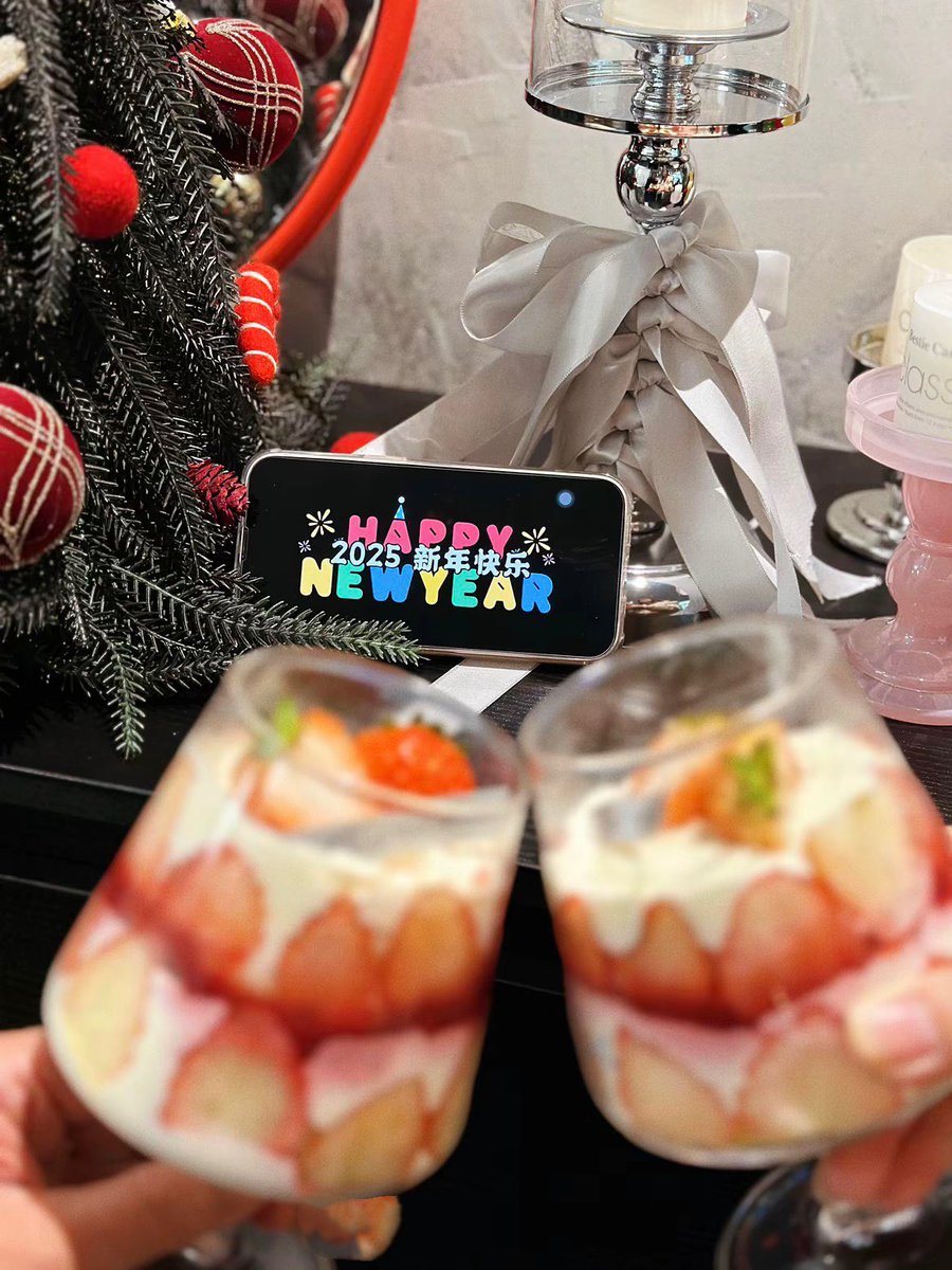 Chiconi_ns's tweet photo. #HappyNewYear2025 https://t.co/A6scoXhVam