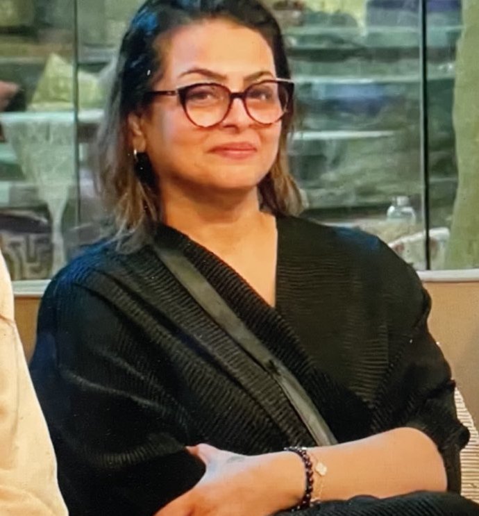 Whom do you support?🙏 

Like for #ChahatPandey
Retweet for #ShilpaShirodkar

#BiggBoss18  #BB18 #BiggBoss  #WeekendKaVaar  #SalmanKhan  #ChumVeer  #SalmanKhan𓃵