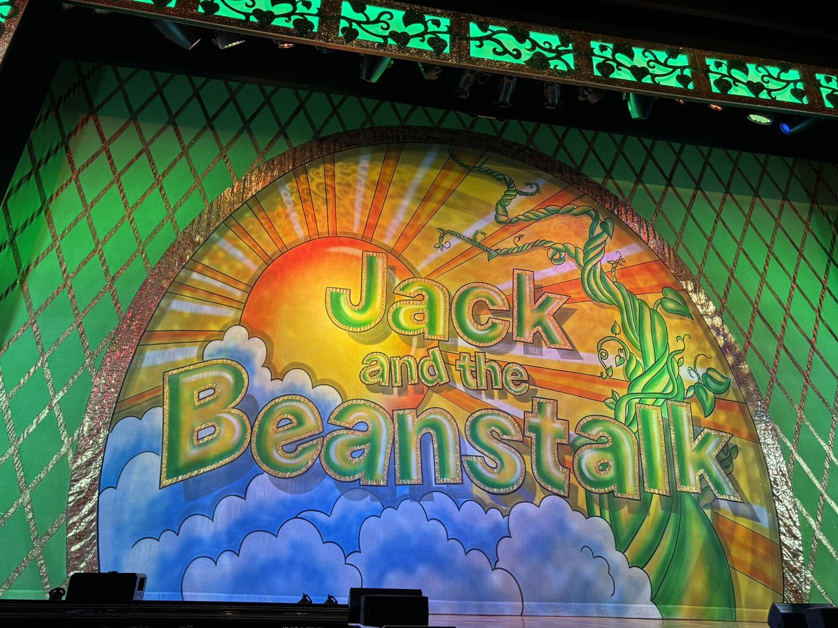 WellI, we’ll have to sing it again then won’t we! Whoop <a href="/Samrabone/">Sam Rabone</a> <a href="/thornton_b/">Ben Thornton</a> You are the perfect panto duo! <a href="/The_Garrick/">Lichfield Garrick 🎭</a>