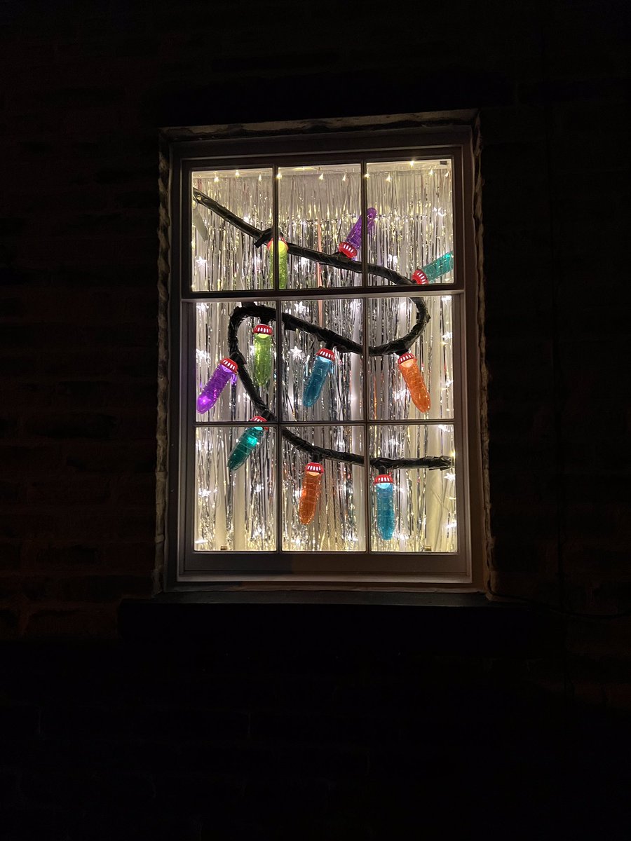 Only 2 days left of the #Saltaire Advent Calendar. Veteran Thomas Bartle of 16 Mary St missed out on #Xmas 1933 by just a few weeks. 11yrs old when #TitusSalt opened the mill &amp; proud member of the Order of the Peaceful Doves. 23 veterans paid respects at Tom’s Nab Wood funeral.