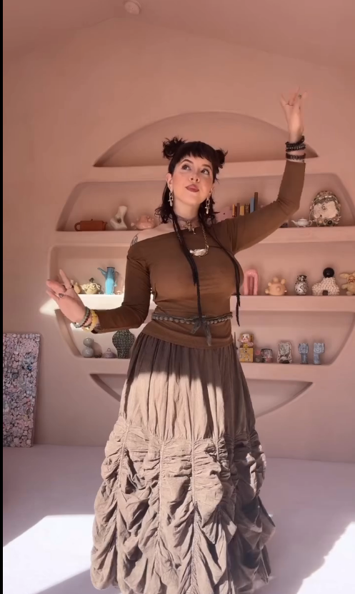 loquebol's tweet photo. uma realidade: A diva da Melanie fica cada vez mais bela!!!! 😍 https://t.co/rXMjJY3eIW