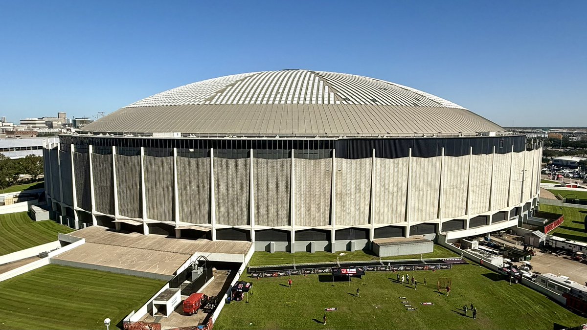 Salute to the Astrodome aka the 'Eighth Wonder of the World' 🌎🫡 #LuvYaBlue, image size:1200x675