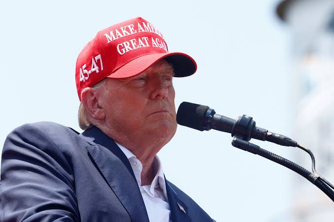 XFamily369's tweet image. &quot;2025 is the year of 45²&quot;

45² ➡️ 45 &amp;amp; 45+2 = 45 &amp;amp; 47

TRUMP: 45-47