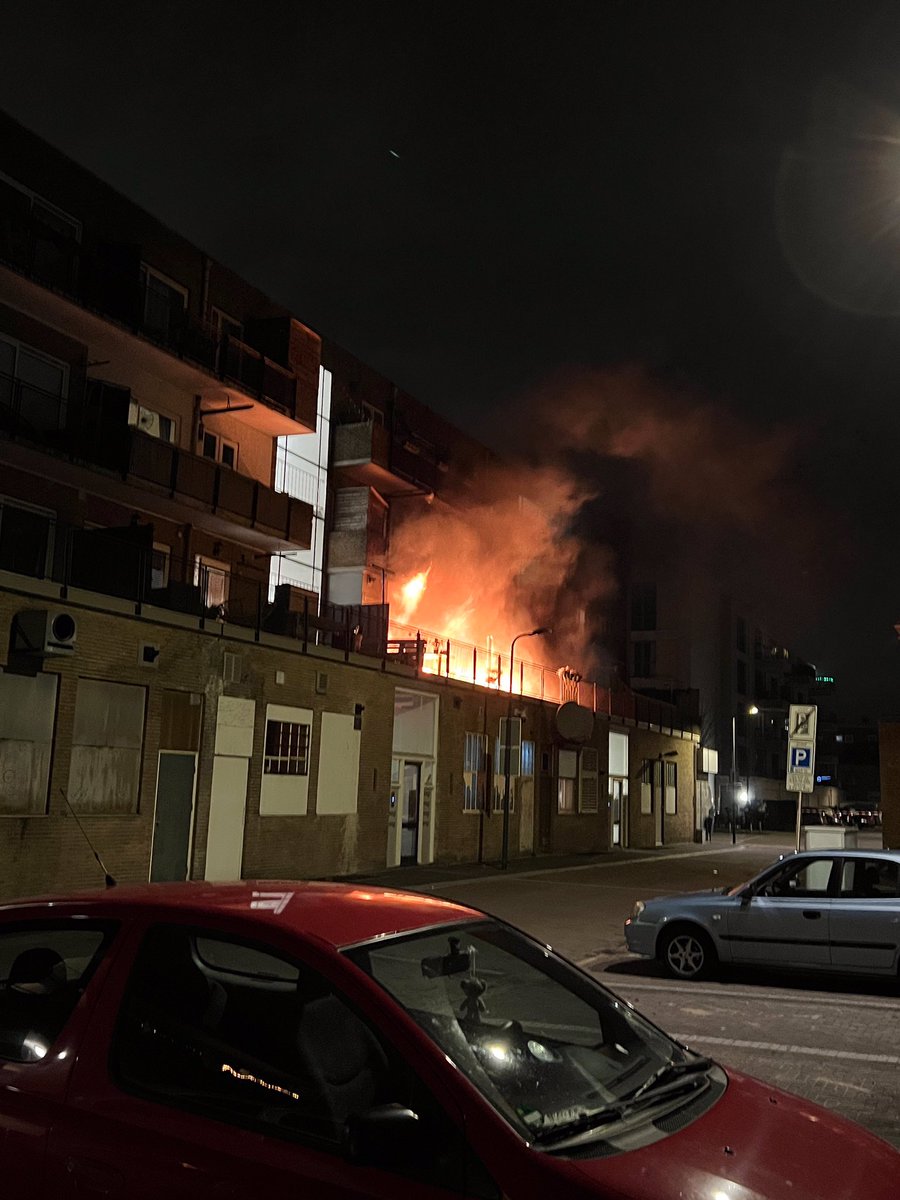 Appartementbrand op Van Coehoornplein in Den Bosch door vuurwerk