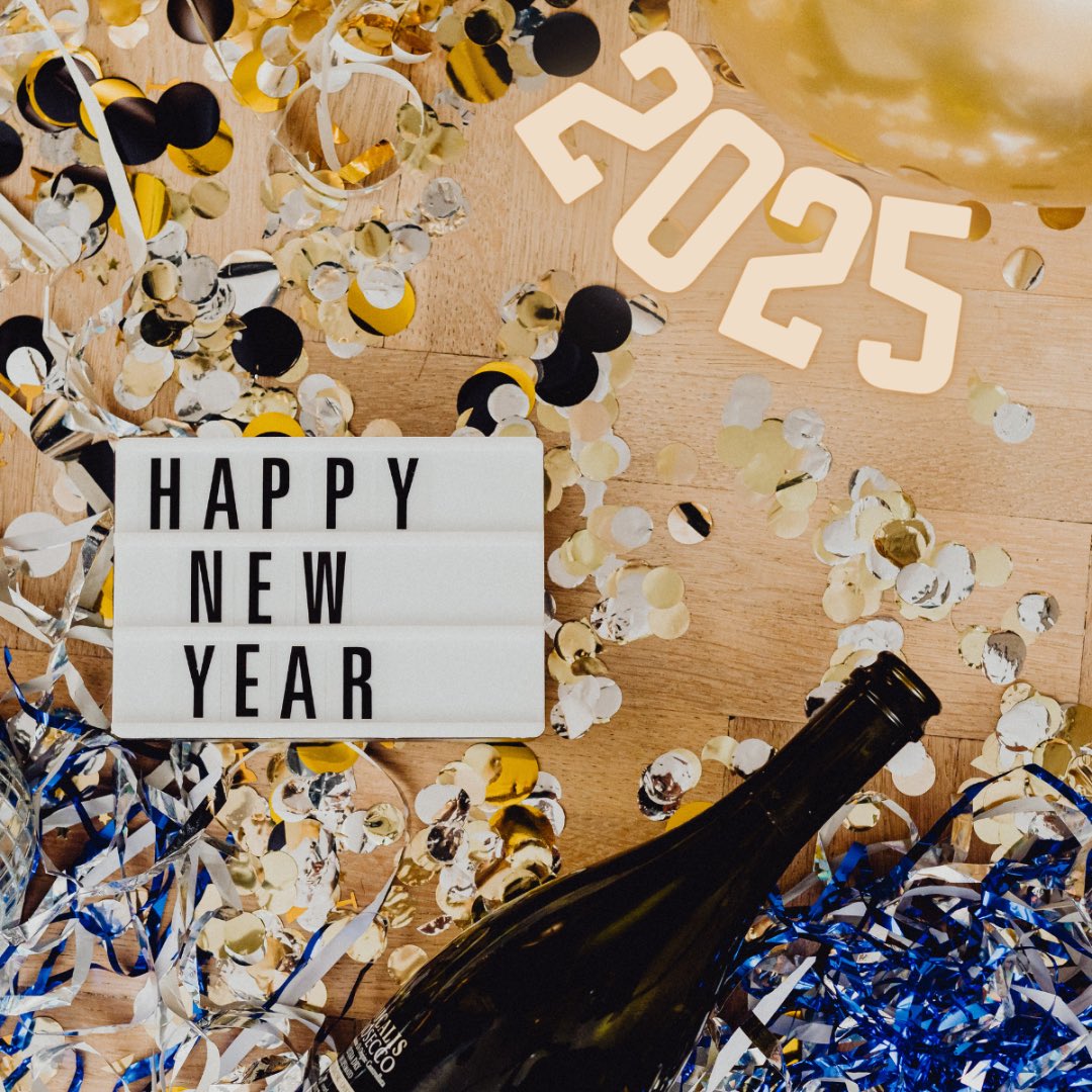 karenmitchellcb's tweet photo. 🎉 Happy New Year! 🎆 As we step into a new year, let's cherish the memories we've made and brace ourselves for new adventures. May 2025 bring endless joy, prosperity, and opportunities to make your dreams come true. Let's make this year unforgettable!  #NewYear2025 #Hello2025 https://t.co/0HdbfhJxjl