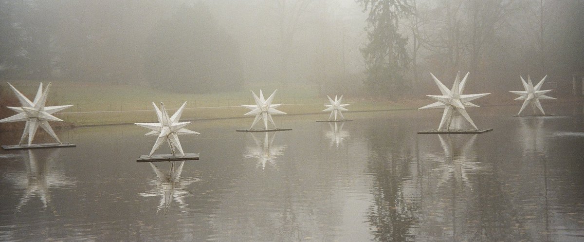 Chrnaturephotos's tweet photo. Panoramic shots from Longwood Gardens.
#panoshots #panoramicphotography #panophotography #35film #heylomography #lomo400 #minolta #filmphotography
π· Minolta Freedom Zoom 140EX
ποΈ Lomography Lomo 400 https://t.co/82ced9XscV
