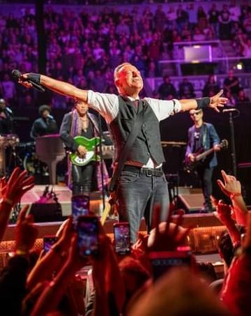 VLafora's tweet image. Bon Cap d'Any &amp;amp; Happy #Springsteen2025