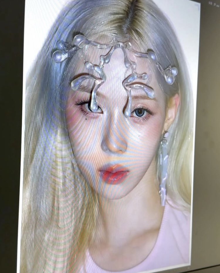 cl5ringe's tweet photo. HAPPY BIRTHDAY WINTER MY PRETTY GIRL ALL THE TIME!!🥳😍💗💗💗

OUR STARLIGHT WINTER
#PrincessWinterDay
#윈터의_스물세번째_항해 https://t.co/JV7YxkNZ4X