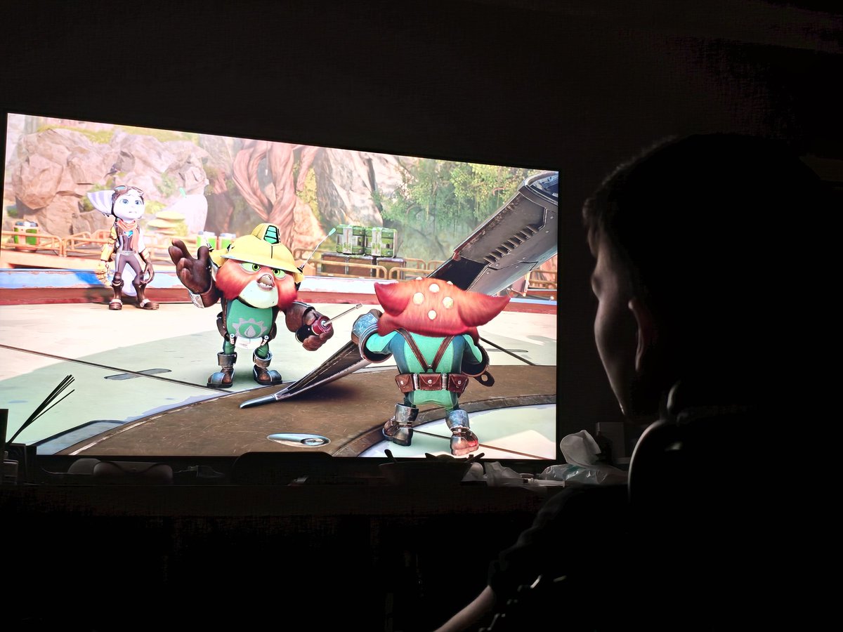 JerseyITGuy's tweet image. Painting &amp;amp; gaming with the boy. Very impressed with #RatchetAndClankRiftApart ability to slow game to 30% speed means he can enjoy without me to help! More games NEED this. Well done @insomniacgames. With the @PlayStation #accessController is a win for #accessibility #disability