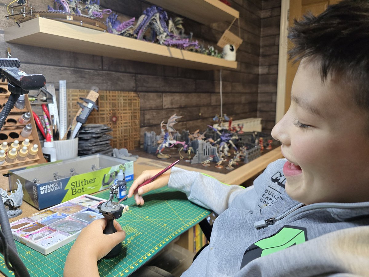 JerseyITGuy's tweet image. Painting &amp;amp; gaming with the boy. Very impressed with #RatchetAndClankRiftApart ability to slow game to 30% speed means he can enjoy without me to help! More games NEED this. Well done @insomniacgames. With the @PlayStation #accessController is a win for #accessibility #disability