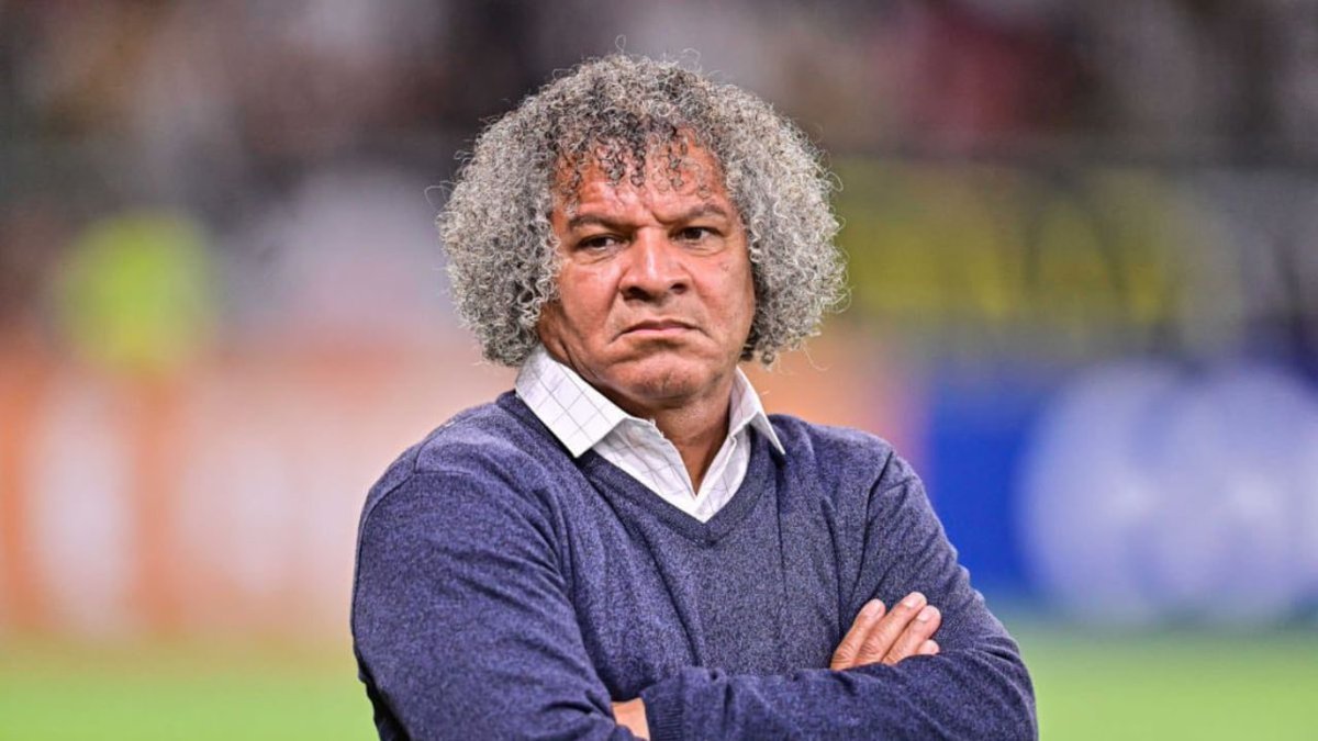 VBarCaracol's tweet photo. 🚨Alberto Gamero deja de ser el entrenador de Millonarios

👉La renuncia presentada por el DT samario fue aceptada por el club embajador 

👉Ampliación a las 2 de la tarde en #ElVbarCaracol https://t.co/EHT74sXE6o
