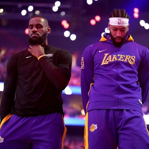 🚨 Giving Away VIP Lakers tickets today!

Just RT to enter drawing ✅ 

(MUST be following <a href="/LFCoinDao/">LF Coin $LAL</a> &amp; <a href="/ThePettiestLA/">The Pettiest Laker Fan 🤫</a>)