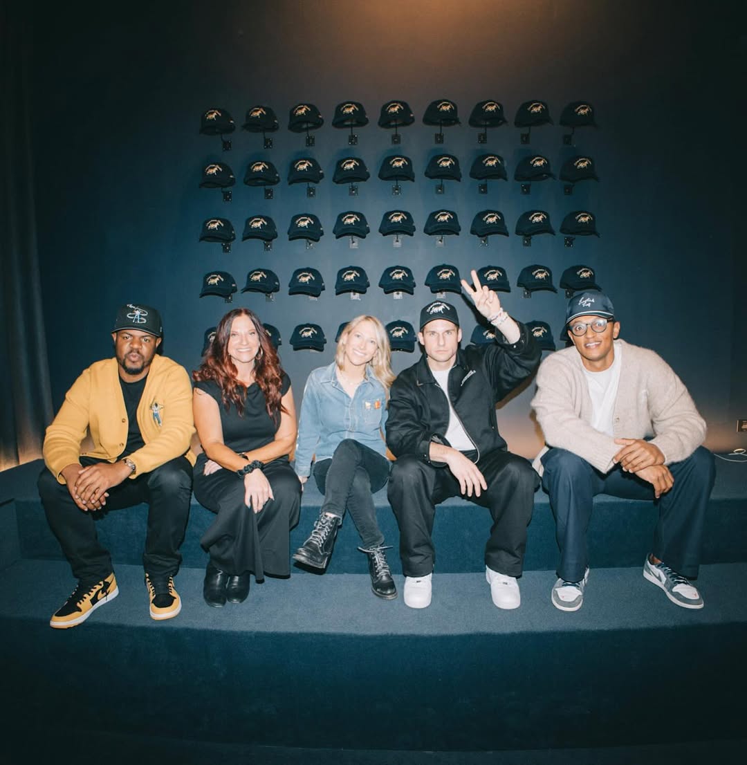 oneofnone_io's tweet image. In 2024 we met some amazing people, were involved in world renowned events, collaborated with both incredible creators and brands alike, and created a One of a kind experience that we are bringing to 2025. 🙌#oneofnone #connectedgoods #coonectedculture #1ofx #HappyNewYear