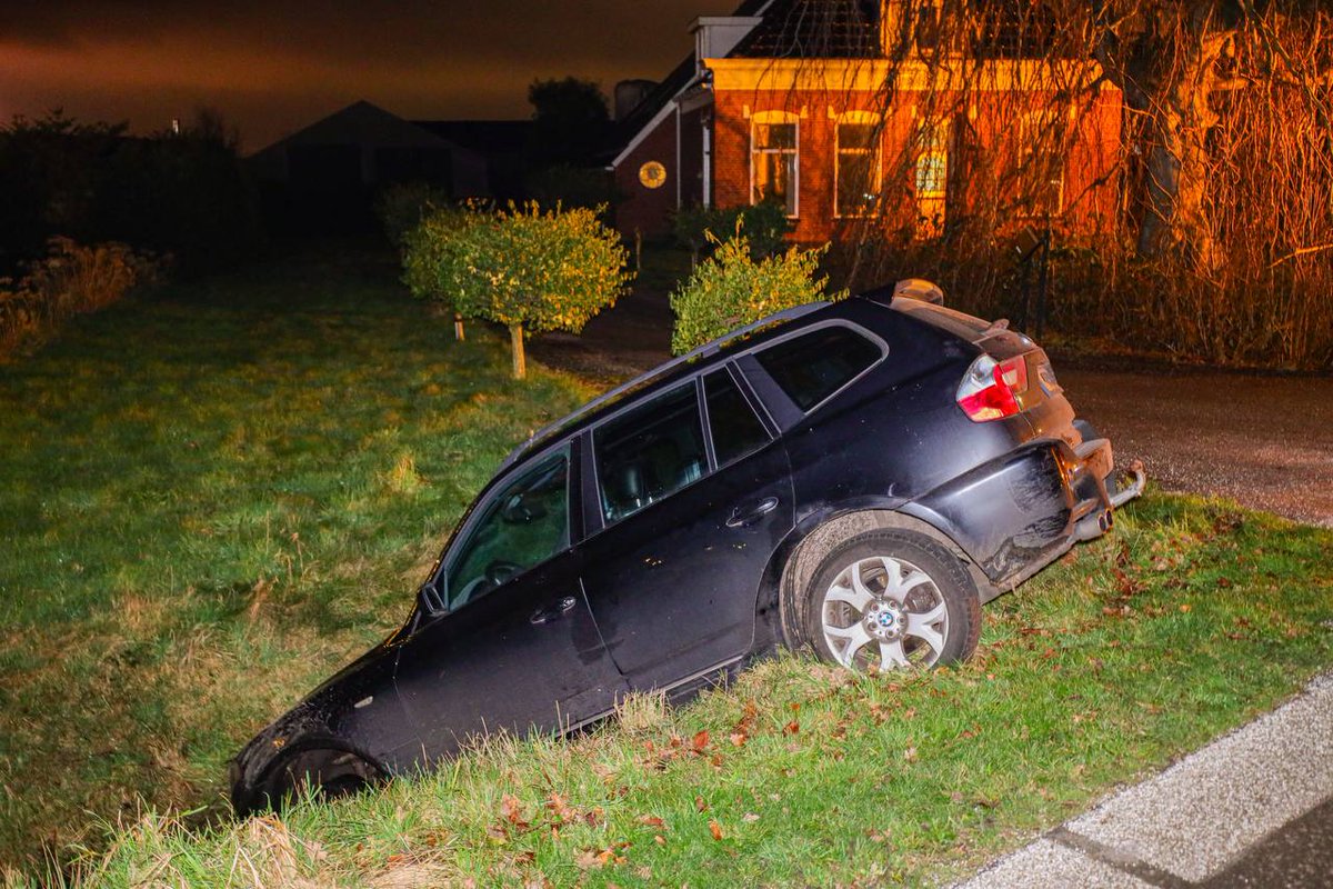 Automobilist aangehouden na ongeval in Midwolde