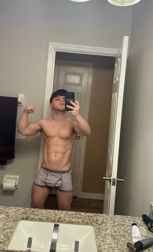 $500 or a night with midget like me (im 3'11 btw) ?