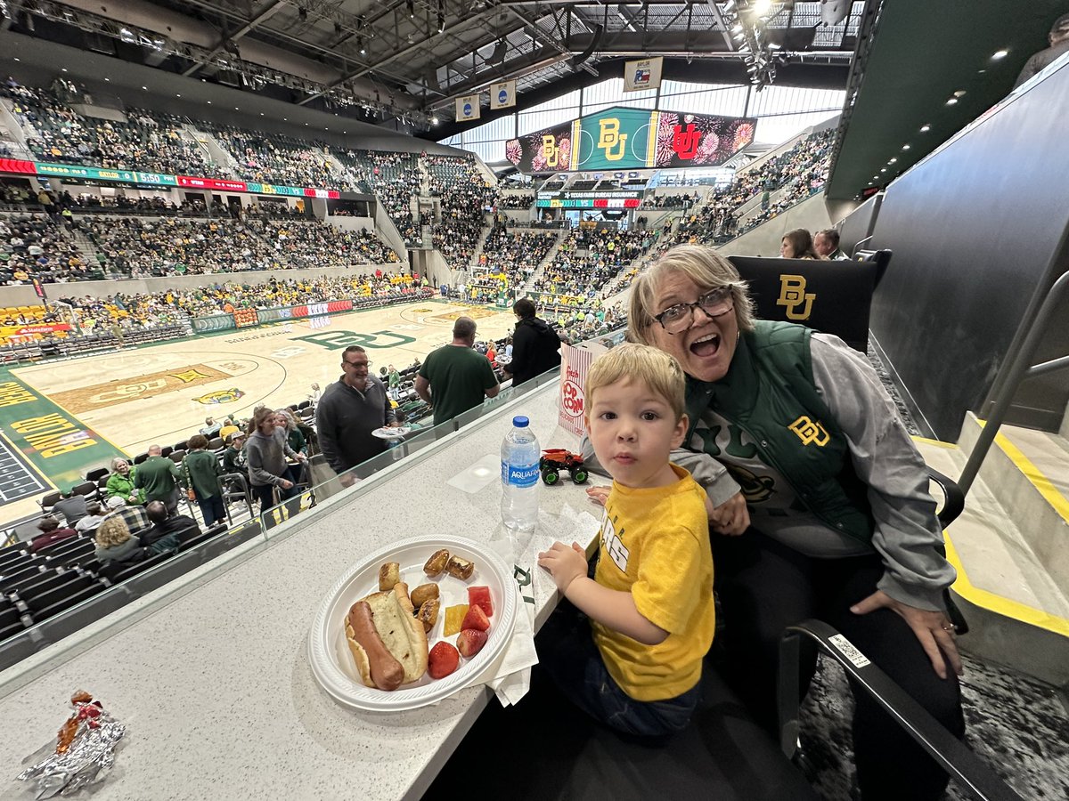 SarahRogersBU's tweet photo. Baylor families out supporting both @BUFootball and @BaylorMBB!!! Wish we could be 2 places at once, but proud of the turn out. Training up the next generation. #SicEm #FutureBear https://t.co/3ivOfAKPr3