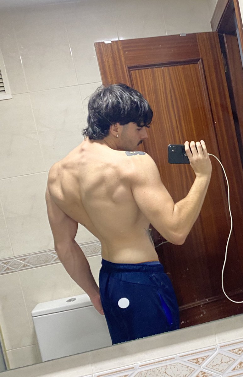 He perdido 50 kilos en un año!
2023                             2024