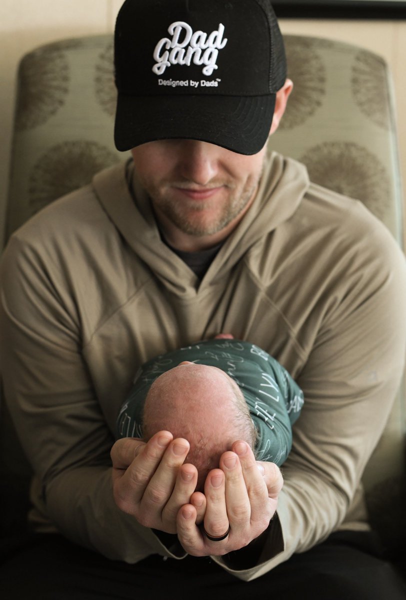 2024 was a year full of growth!

•Traveled the world 🏔️
•Shared the Gospel 🙏🏻 
•Built a S&amp;C program from SCRATCH 🔨 
•Dad to a future Cy Young Winner 🏆 

Isaiah 43:18-19