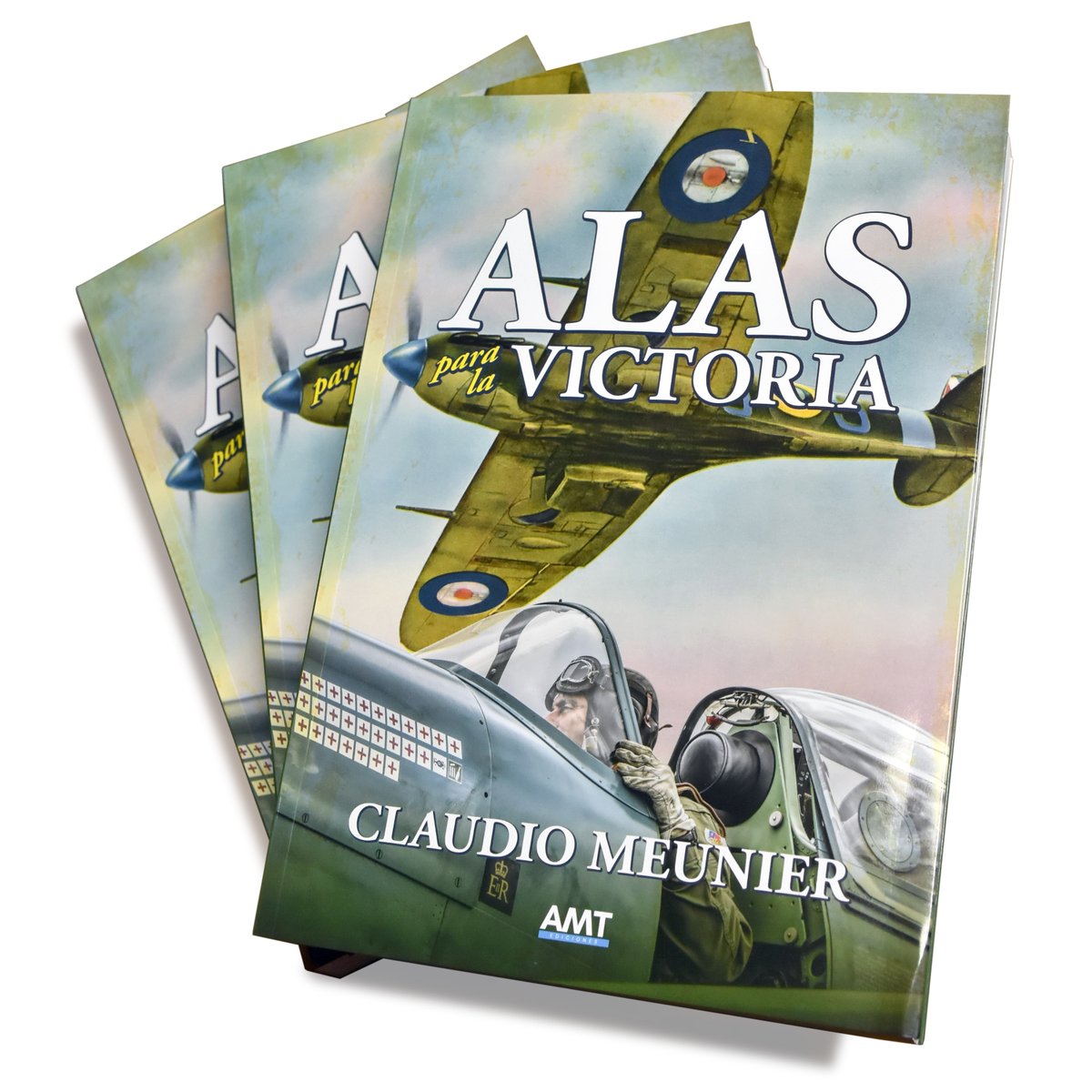 ro_galan's tweet image. Mi último gran trabajo de este año, recién llegado de imprenta. Alas para la victoria. 43 capítulos, 572 páginas y más de 300 imágenes. Libro de Claudio Meunier @claudio_meunier. Otra obra tremenda.
#graphicdesign #design #editorialdesign #books #claudiomeunier #worldwar2 #wwII