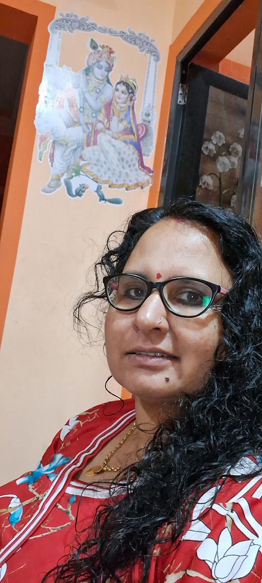 LAbhilashnair's tweet photo. 2025 നെ വരവേറ്റ് ആദ്യ സെൽഫി😍🧡💕🥰
#Welcome2025 #happynewyear2025
#HappyNewYear
#selfie2025
#firstselfie
#firstselfie2025
#FacebookPage
#friends
പ്രിയപ്പെട്ട ഏവർക്കും എൻറെ ഹൃദയം നിറഞ്ഞ പുതുവത്സരാശംസകൾ🧡🙏💕 https://t.co/ZA5ilxcAz1