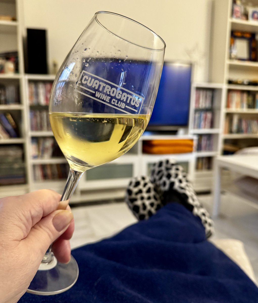 Shawn Hennessey βοΈπ· (@sevillatapas) on Twitter photo Party time! ππ₯ Happy New Year everyone! #sevilla #casaazahar #spain #2025 Party time! ππ₯ Happy New Year everyone! #sevilla #casaazahar #spain #2025