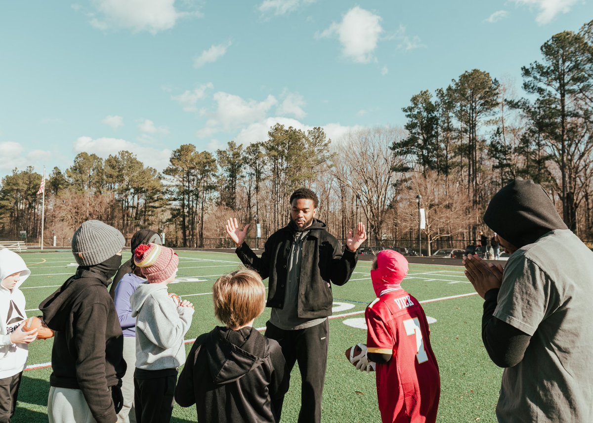 Undefeated Quarterback Training tweet media