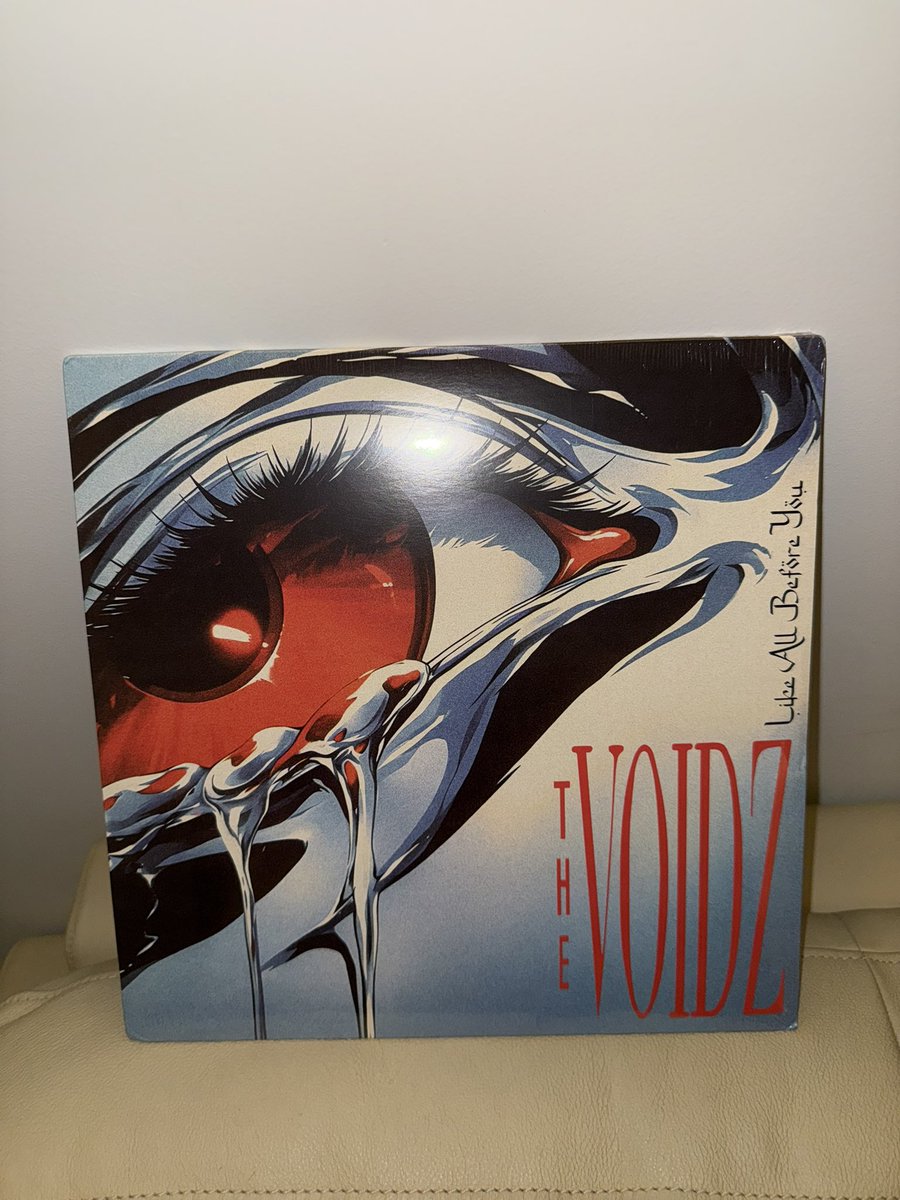 krishscendo29's tweet photo. @shadows_eth @TheVoidz @Casablancas_J Hell yeah! Love my copy and I was also so glad to see The Strokes play in India back in ‘23. 

It’s funny, I had been manifesting A7X and Strokes both playing live in India and it finally came to fruition. 

I think the LIBAD Avenged &amp; Voidz would make a great collab. https://t.co/QZs8rkaQQK