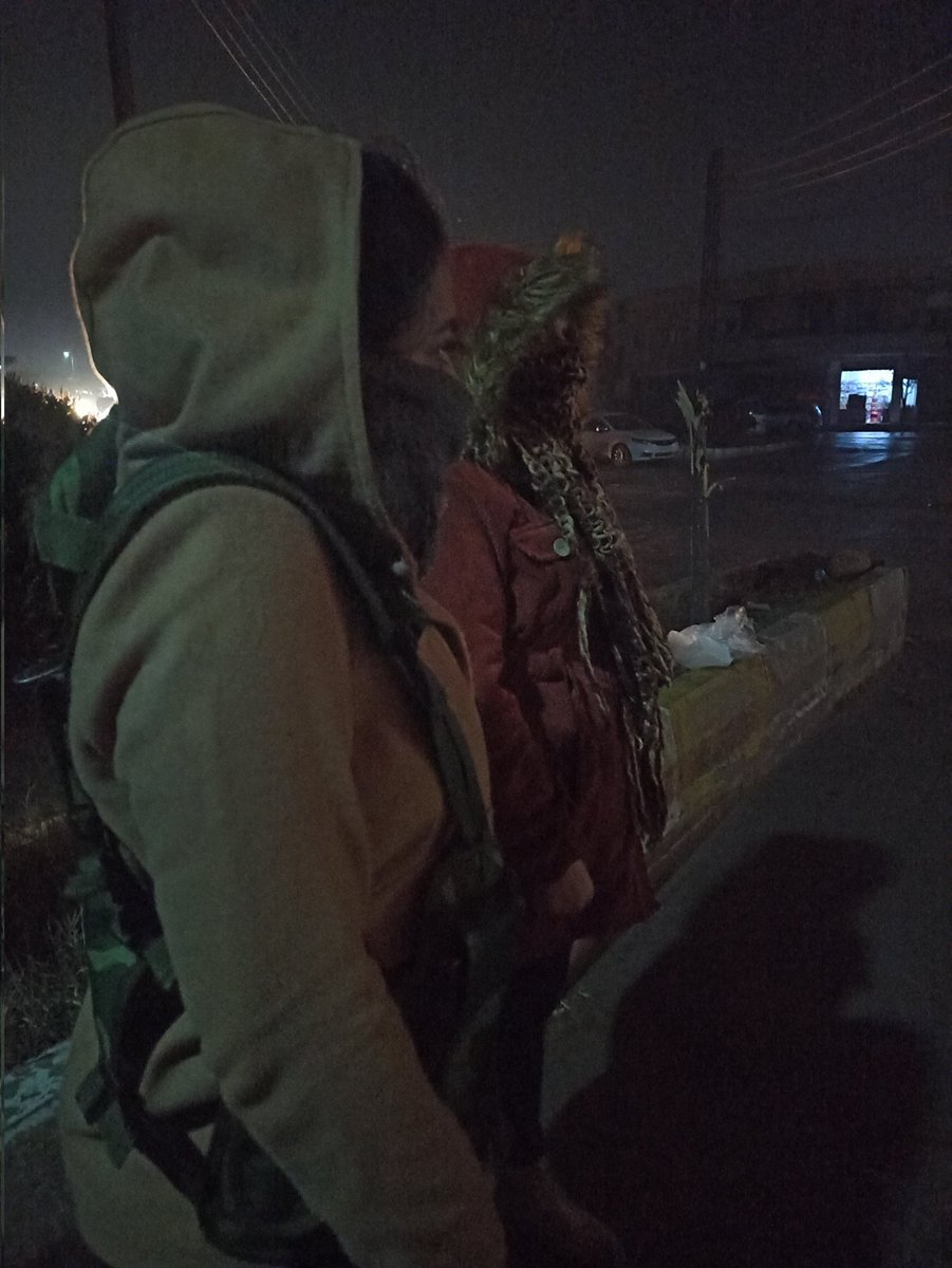 statelessidea's tweet image. A new year under the shadow of the enemy threat!
Young women are in the streets of #Kobane for the defense of their city.
We wish a happy and free new year for all!
#Kobane
#RojavaRevolution