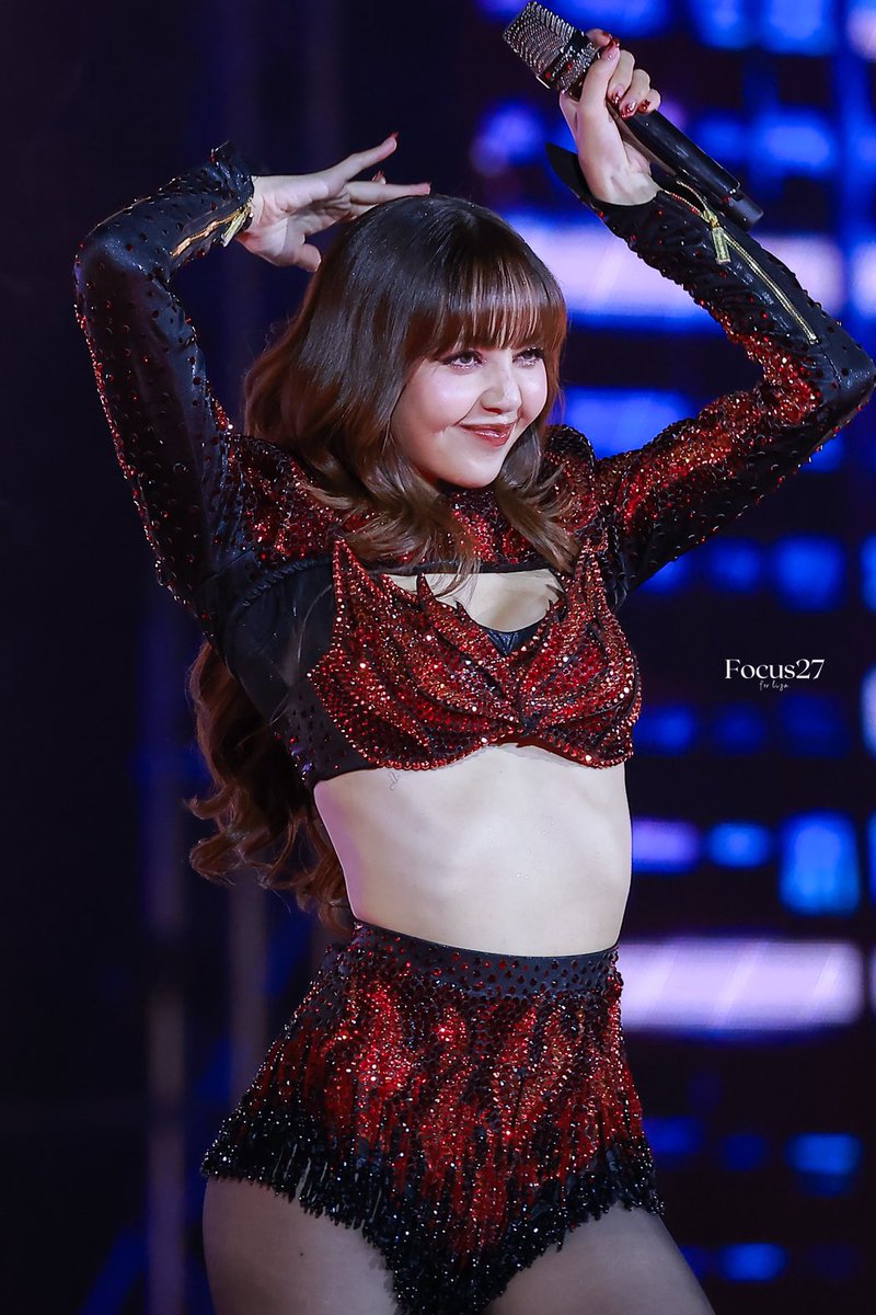 [HQ] 241231 LISA at ICONSIAM

LALISA AMAZING COUNTDOWN 
#LISAxICONSIAM