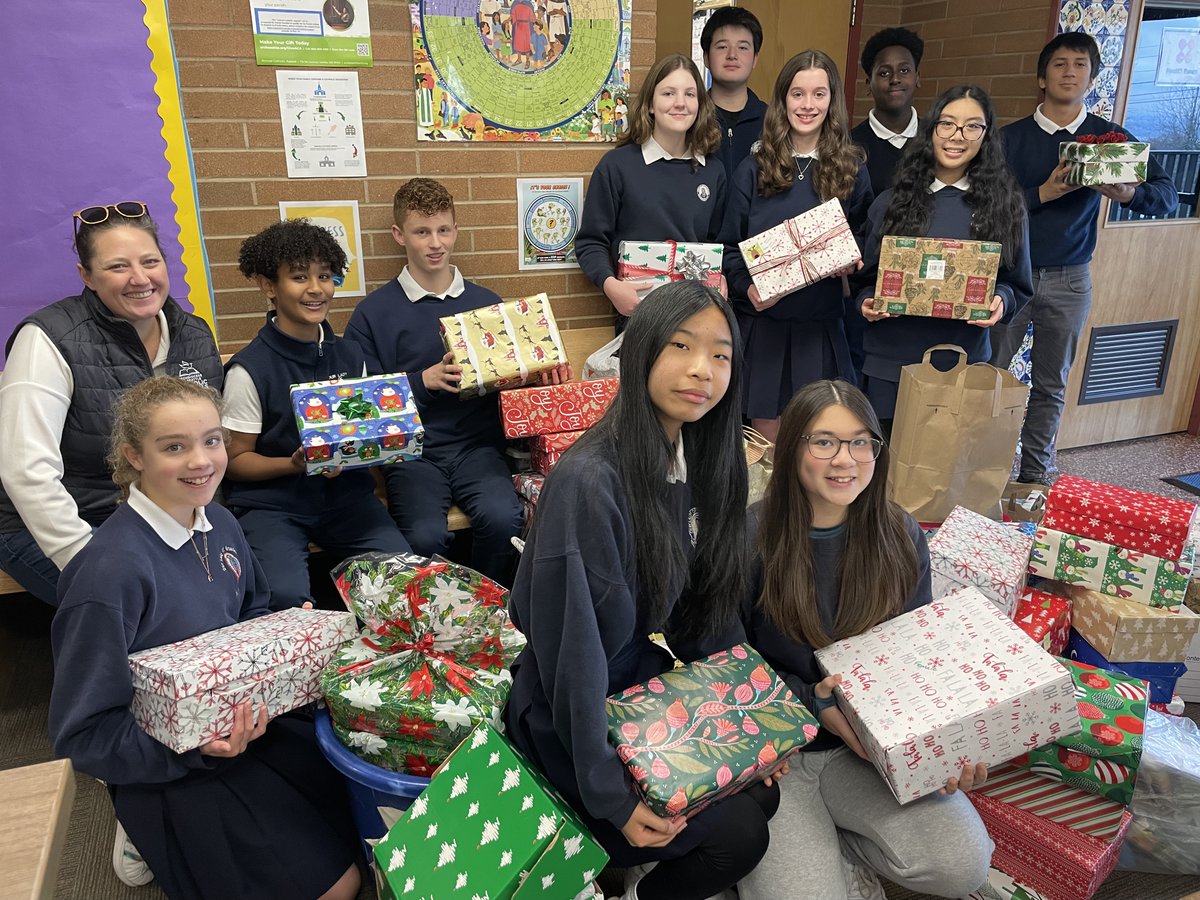 loopthelupe's tweet image. TIME TO GIVE: Need that last-minute #donation for the 2024 #tax year? Loop the 'Lupe supports the social outreach work at Our Lady Of Guadalupe Church, and it's here for you! Help us kickstart our 2025 event! runsignup.com/Race/Donate/WA… @electricbtrmkg