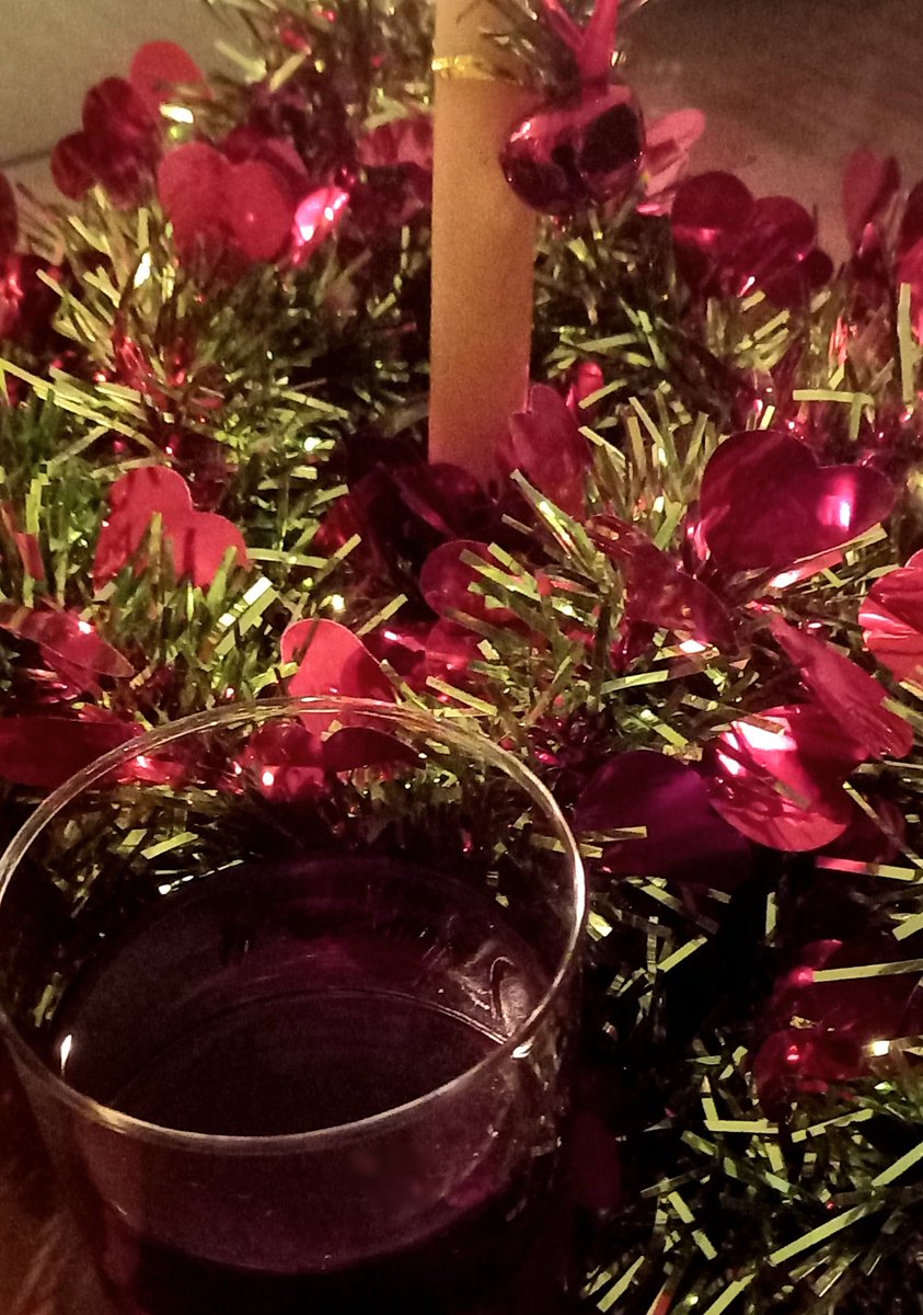 2025 hayallerimizin de ötesinde olsun.
#yeniyıl #newyear #happynewyear #mutluyıllar #christmas #merrychristmas #candles #wineandcandles #redwine #celebration #kutlama #wishes #dilekler #noelbaba #santaclaus