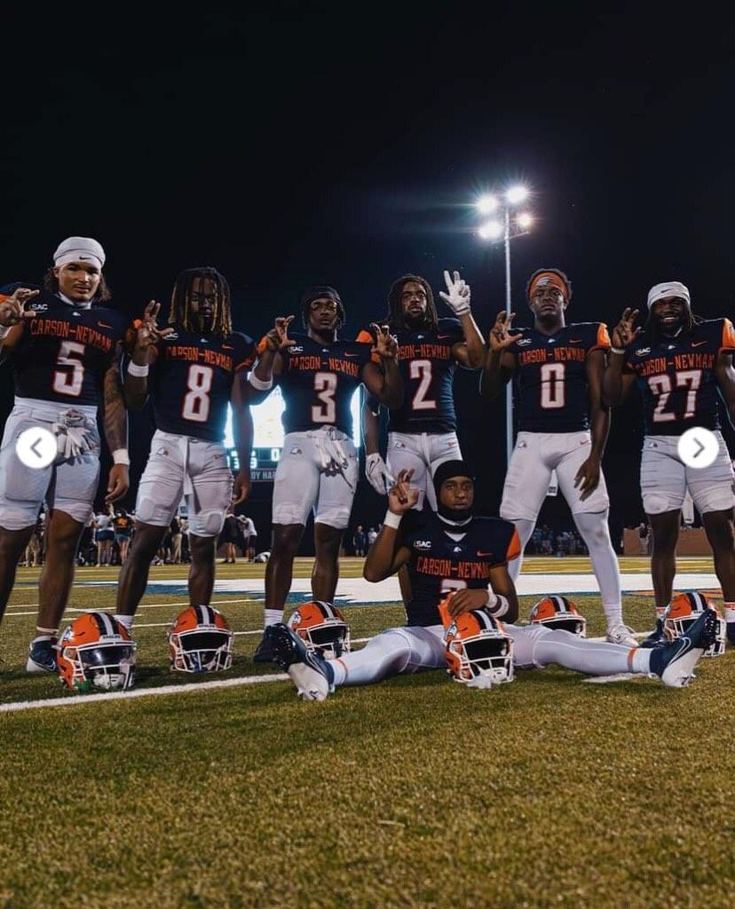 #AGTG After a great conversation with <a href="/Coach_Ray_/">Joe Ray</a> I'm blessed to receive an offer from <a href="/cnfootball/">Carson-Newman Football</a> <a href="/3DHarris/">D. Harris</a> <a href="/EastNash_FB/">East Nashville HS FB</a> <a href="/CSmithScout/">Chris Smith</a>