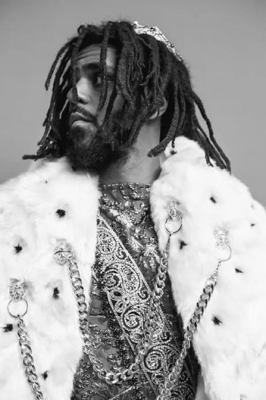 poptheperctwin_'s tweet image. where bricks get karate chopped to maximize the dojo, comprende. i wonder, will my friends make it past the pearly gates, so we could kick it
but based on what their sins say, probably not

-@JColeNC, @abdashsoul &amp;amp; @daylyt30 #JCole #AbSoul #Daylyt #Rap #Hiphop #Music